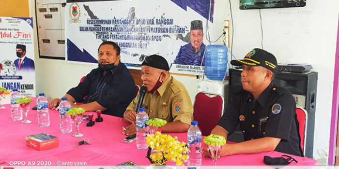 Mantan Ketua DPD PAN Banggai Reses di Desa Lambangan