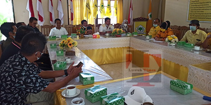 Peduli Warga Terpapar, Golkar Salurkan 2.300 Paket Sembako di 23 Kecamatan