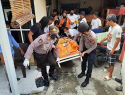 Polisi Evakuasi Mayat Pria Gantung Diri di Kota Luwuk