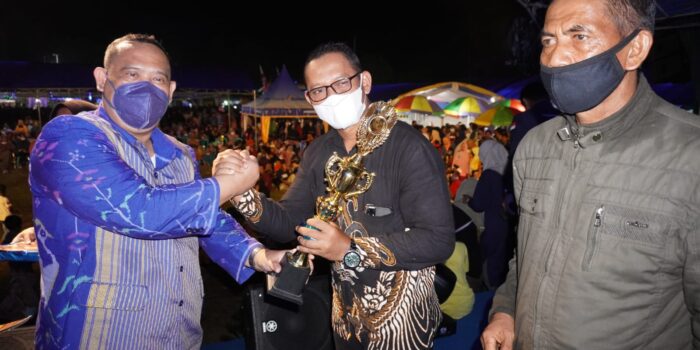 Staf Ahli Bupati Resmi Tutup Pameran Pembangunan “Moilong Expo”