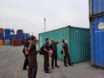 Bongkar Mafia Pelabuhan, Tim Penyidik Kejagung Sita 19 Kontainer