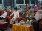 Bupati Banggai Bantu 100 Sak Semen Masjid Desa Jayabakti Pagimana