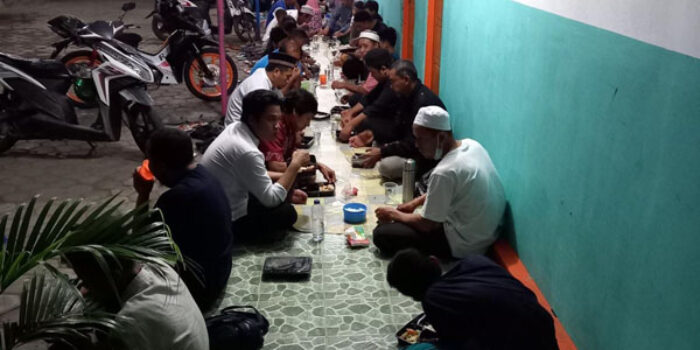 60 Peserta Itikaf PKS Banggai di Masjid Al Ukhuwwah Luwuk