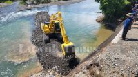 Bendungan di Moilong Jebol, Bupati Amiruddin Instruksikan PUPR Kerahkan Excavator