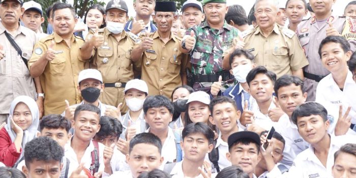 Penandatangan Pakta Integritas Anti Tawuran SMA-SMK se Kota Luwuk