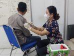 Tim Dokkes Polres Banggai Tetap Buka Layanan Vaksinasi