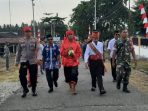 TNI-Polri Kawal Ritual Adat Mombowa Tumpe di Batui Banggai