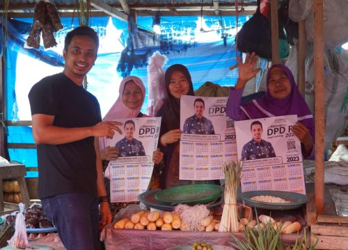 Andhika Amir Sapa Pedagang Pasar Simpong Luwuk Banggai