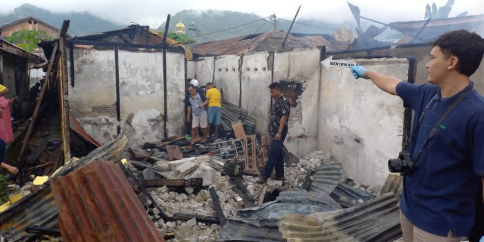 Dugaan Polisi Penyebab Kebakaran di Jole Luwuk Selatan karena Korsleting