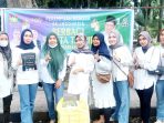 Perempuan Bangsa PKB Banggai Berbagi Takjil Ramadhan di Luwuk