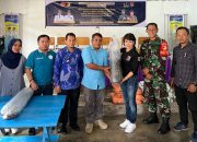 Plt Kadiskan Banggai Serahkan Bantuan untuk Kelompok Nelayan di Moilong