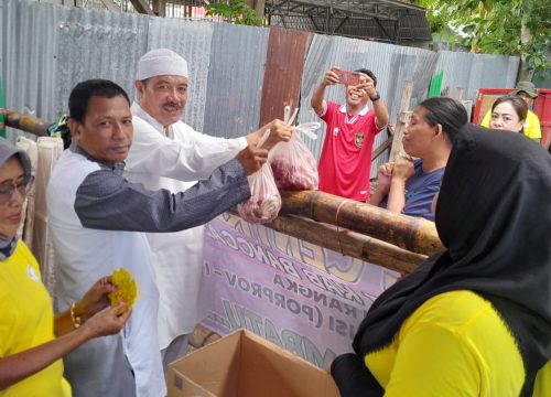 Dua Kader Golkar Banggai Sponsori Kurban di Bungin Luwuk