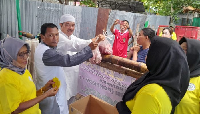 Dua Kader Golkar Banggai Sponsori Kurban di Bungin Luwuk