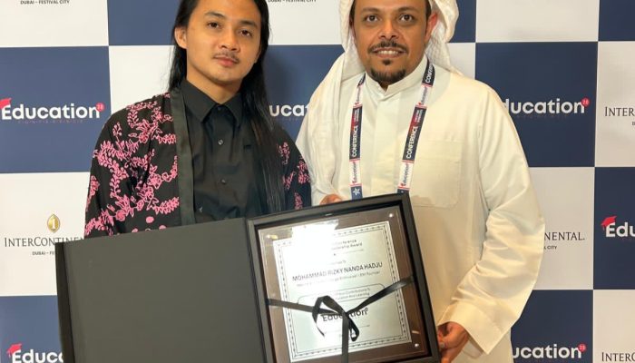 Membanggakan, Anak Luwuk Banggai Raih Outstanding Leadership Award di UEA