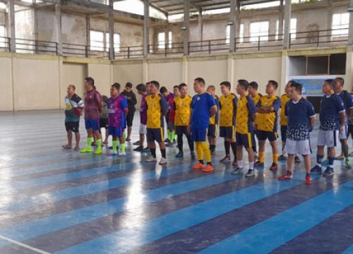 12 OPD Berkompetisi pada Turnamen Futsal di GOR Kilongan Luwuk Utara