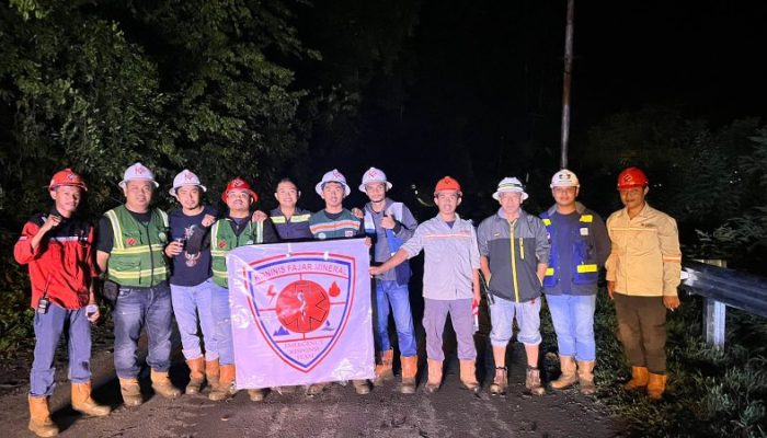ERT PT. KFM Bersama TNI/Polri Berhasil Buka Akses Jalan Trans Sulawesi Desa Huhak
