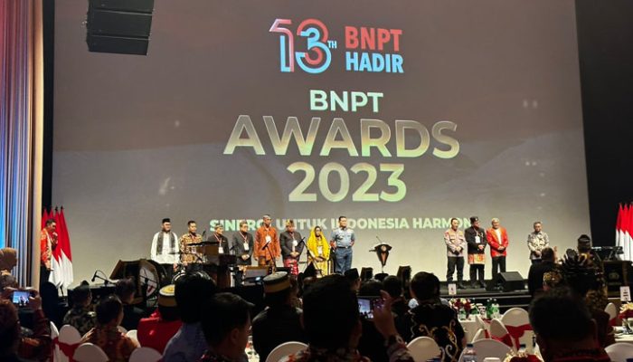 Gubernur Sulawesi Tengah Terima BNPT Awards 2023