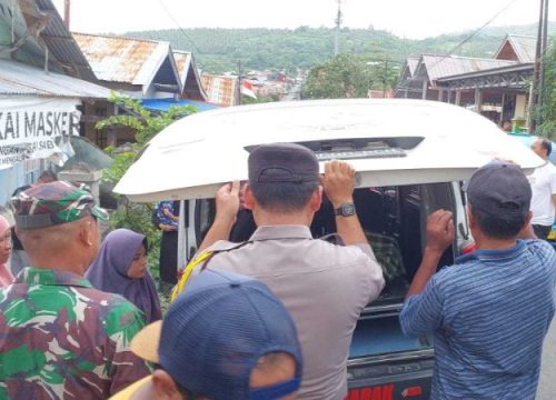 Polisi Evakuasi Jenazah Pria di Kamar Kos Luwuk Selatan Banggai