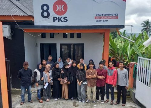 PKS Banggai Lepas Mahasiswa Penerima Beasiswa di Universitas Teknologi Sumbawa