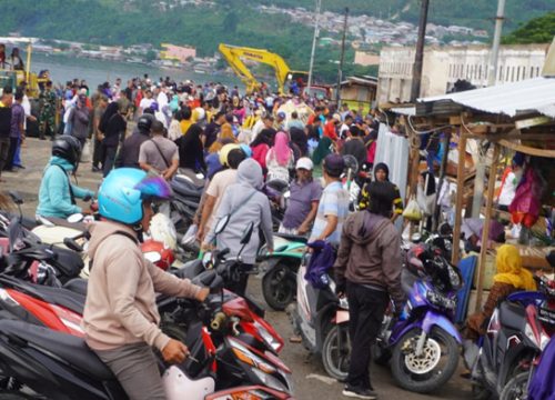 3 Agustus, Pembongkaran Barang Dagangan Pasar Simpong Dialihkan ke Terminal Kilometer 8