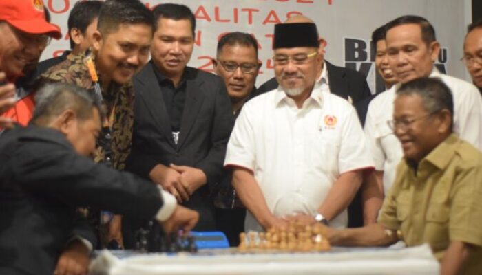 Gubernur Sulteng Rusdy Mastura Buka Pra PON Catur Zona Sulawesi