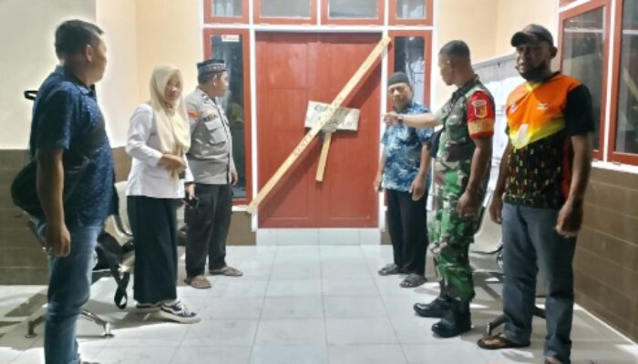 Kantor Kelurahan Tanjung Tuwis Luwuk Selatan Disegel, Ini Pemicunya