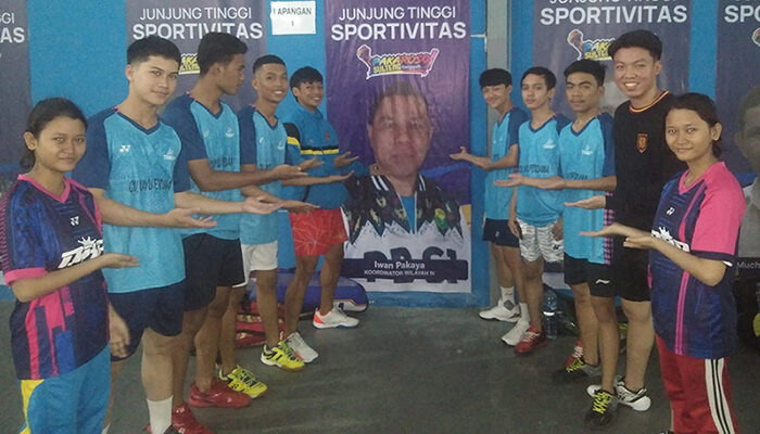 Rogoh Kocek Pribadi, 9 Pebulutangkis Banggai Ikut Kejuaraan Celebes se Sulawesi di Palu