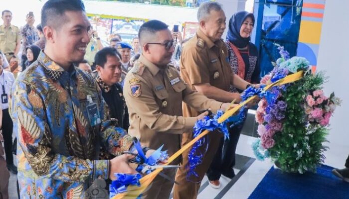 Bupati Banggai Resmikan Gedung Baru Bank Mandiri di Luwuk