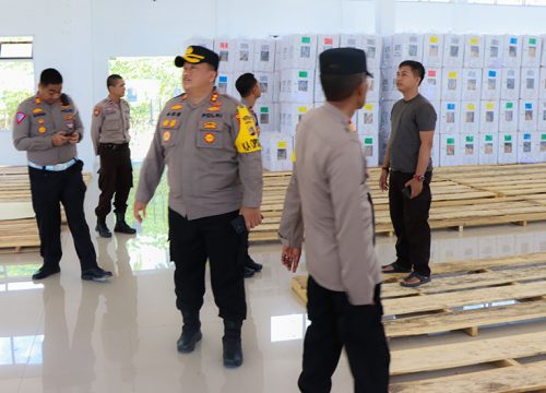 Jelang Rekapitulasi Tingkat Kabupaten, Kapolres Banggai Cek Gudang Logistik