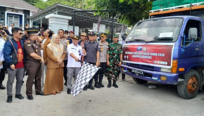 Ketua KPU Banggai Pastikan H-1 Seluruh Logistik Pemilu Tiba di TPS