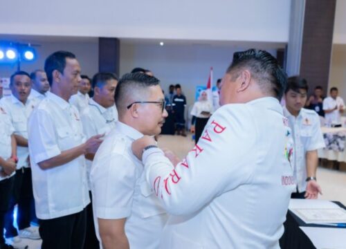 Nizar Rahmatu Lantik 88 Pengurus KONI Kabupaten Banggai di Luwuk