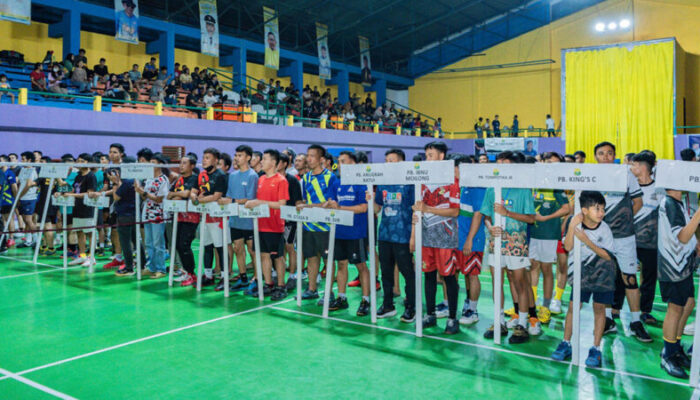 583 Pebulutangkis se Sulteng Berkompetisi di Kejuaraan Badminton Open Tournament Bupati Cup