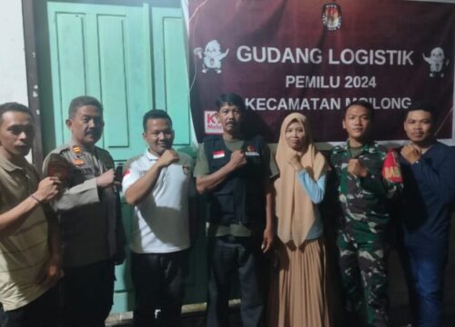 TNI dan Polri di Kabupaten Banggai Siaga Menjaga Kotak Suara di PPK