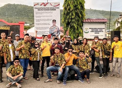 Dipimpin Panji Syahputra Tamoreka, AMPG Banggai Turun ke Jalan Berbagi Takjil di Luwuk