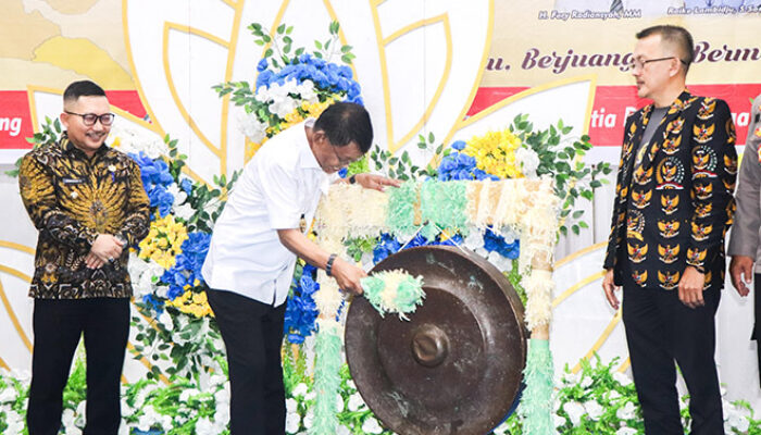 Gubernur Rusdy Mastura Buka Temu Raya PABPDSI se Sulteng di Luwuk Banggai