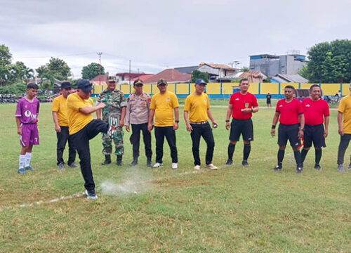 Kadispora Banggai Buka Kompetisi Olahraga Kejuaraan Sepak Bola Bupati Cup