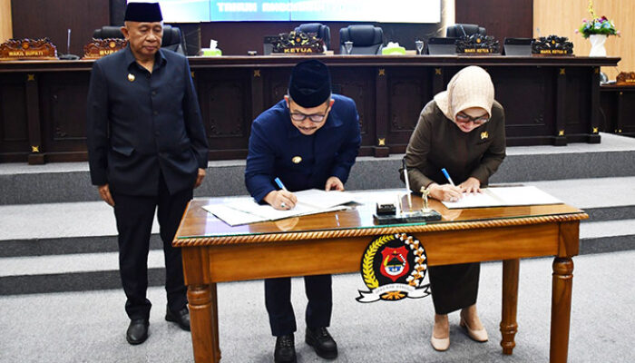 DPRD Banggai Terima Pertanggung Jawaban APBD 2023, Bupati Amirudin: Kerjasama ini Berbuah WTP