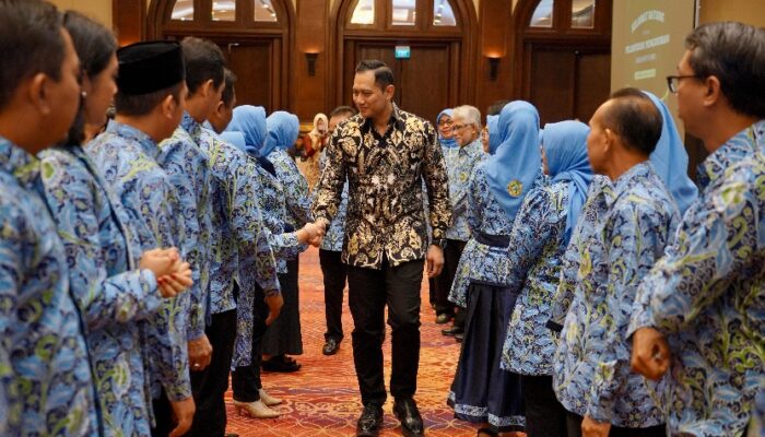 Kukuhkan PP IPPAT, Menteri AHY: Kerja Profesional dan Berintegritas untuk Hadirkan Kepastian Hukum Hak Atas Tanah bagi Rakyat Indonesia