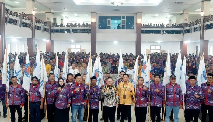 Buka FGD di Luwuk, Bupati Banggai Amirudin Minta Aparat Desa Solid