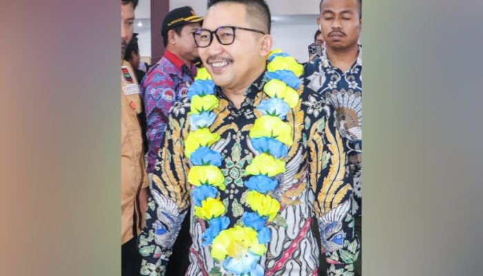 Sukses Jadikan Banggai Percontohan Pembangunan Desa, Amirudin Tamoreka Layak 2 Periode