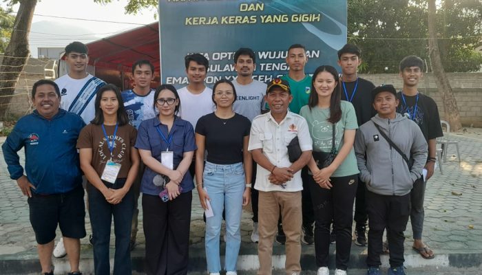 Ketum KONI Banggai Amirudin Kucurkan Uang Saku Buat Atlet PON Aceh Sumut