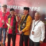 Mendaftar di KPU Sulteng, Rusdy Mastura Tersenyum Lega