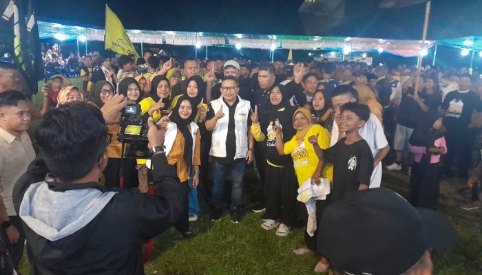 Curhatan Cabup Banggai Amirudin Tamoreka Sentuh Hati Para Pendukung di Kintom