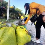 PUPR Banggai Bersih-Bersih Lalong, Hanya 1 Jam 50 Kantong Plastik Terisi Sampah