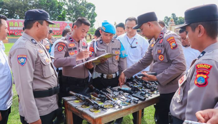 Propam Tarik 48 Pucuk Senpi dari Anggota Polres Banggai