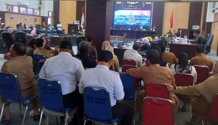 DPRD Banggai Tetapkan 12 Raperda jadi Prioritas Tahun 2025