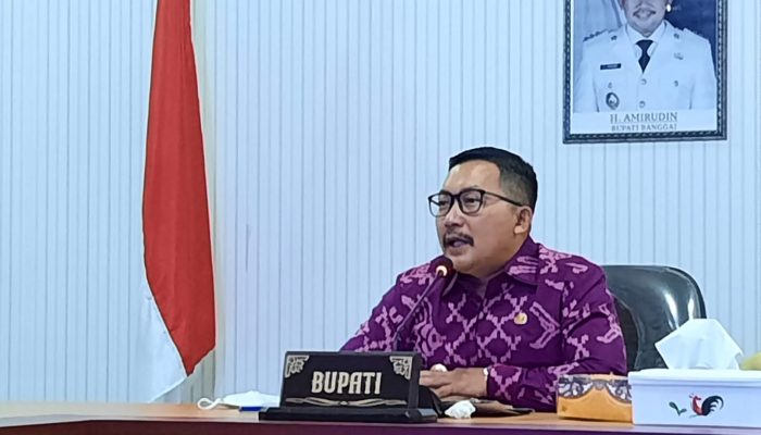 Dapat Beasiswa dari Bupati Banggai Amirudin, Mestinya ASN tak Lagi “Nyinyir”