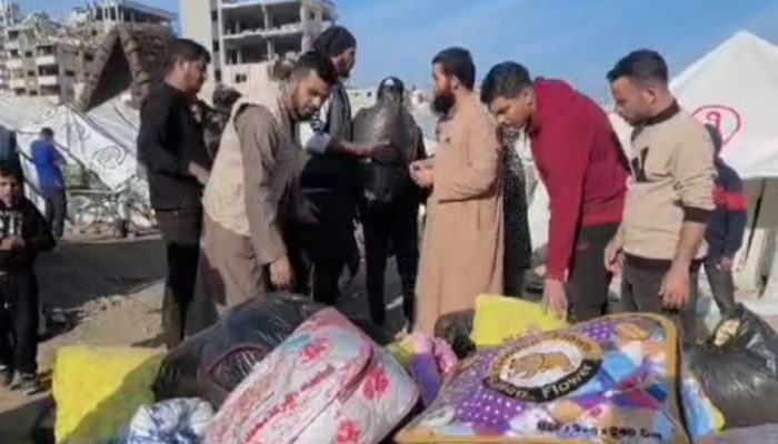 Merciful Hearts Gaza Distribusikan Bantuan untuk Pengungsi