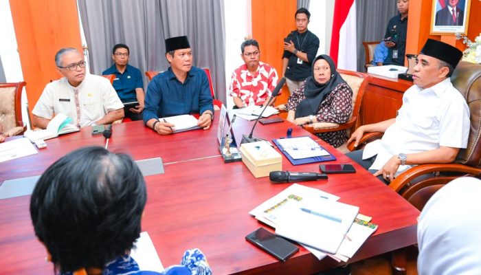 Telusuri Sumber Fiskal Daerah, Gubernur Sulteng Anwar Hafid Rapat Bersama Bapenda dan Kumpul OPD Teknis