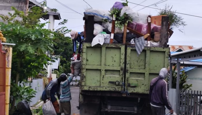 Meski Bulan Puasa, DLH Banggai Tetap Jaga Kebersihan Kota Luwuk